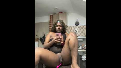 Media: kitty_and_roman Stripchat 2024-10-10 15:29:00