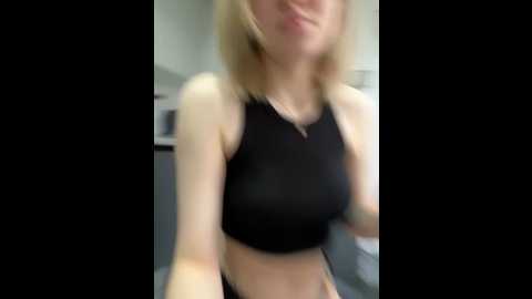 littlebitchess @ stripchat on 20241010