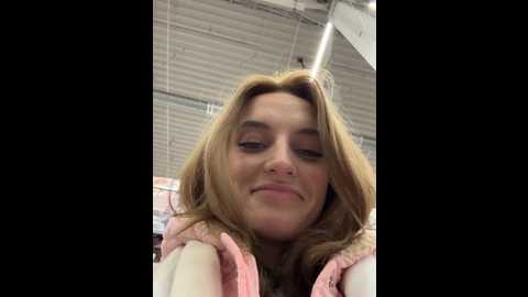 Media: _angelari_ Stripchat 2024-10-11 18:39:00