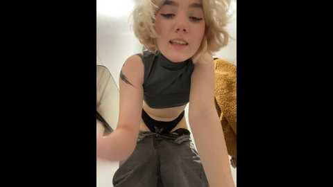 Media: baby__naughty Stripchat 2024-10-11 14:56:00