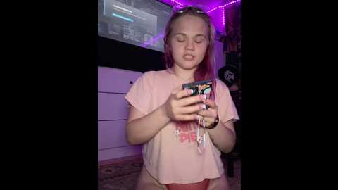 Media: cutiepiespanks Stripchat 2024-10-11 02:52:00