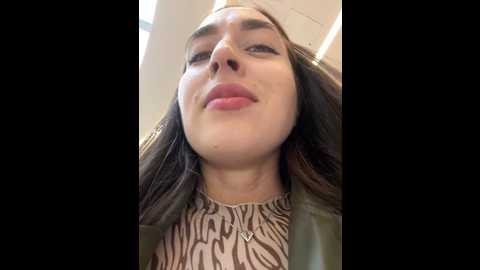 Media: holly_play Stripchat 2024-10-11 09:16:00