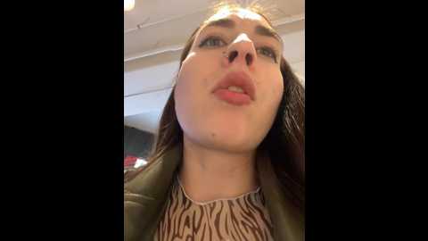 Media: holly_play Stripchat 2024-10-11 13:44:00