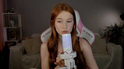 Media: leahsthetics Stripchat 2024-10-11 04:45:00