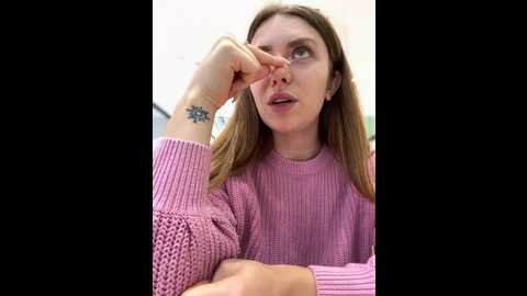 Media: mariid Stripchat 2024-10-11 07:39:00