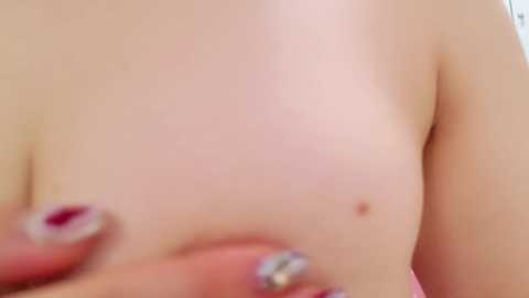 Media: minami_san Stripchat 2024-10-11 16:06:00