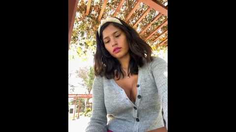 Media: sexi_noemi Stripchat 2024-10-11 16:18:00