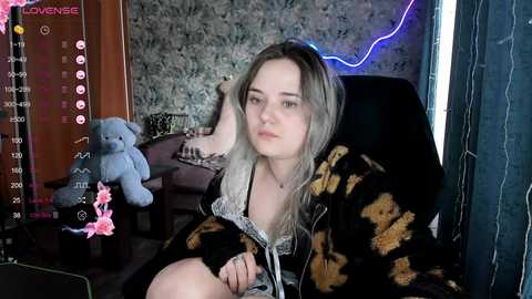 your_small_bunny @ stripchat on 20241011