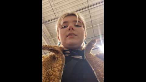 Media: baby__naughty Stripchat 2024-10-12 15:24:00