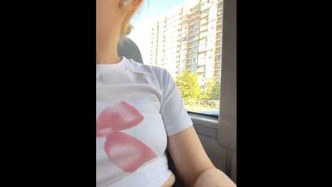 Media: baby_tiny Stripchat 2024-10-12 10:54:00
