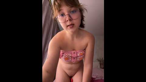Media: emilly_wills_ Stripchat 2024-10-12 15:48:00