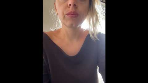 Media: ladywithbigass Stripchat 2024-10-12 10:00:00