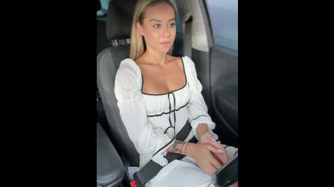 Media: myrtle_beach Stripchat 2024-10-12 06:22:00