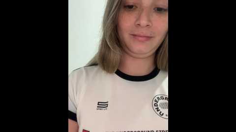 pilimartinez22 @ stripchat on 20241012