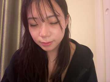 riri__oo @ stripchat on 20241012