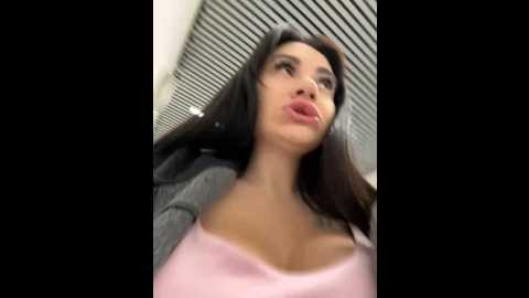 Media: wet__bunny Stripchat 2024-10-12 08:19:00