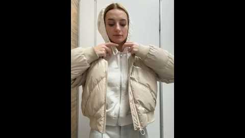 Media: _angelari_ Stripchat 2024-10-13 19:40:00