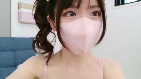 Media: _minami_ Stripchat 2024-10-13 05:24:00