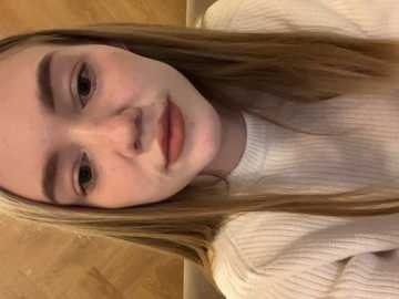 Media: aniemiller Stripchat 2024-10-13 13:10:00
