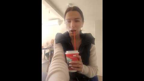 Media: brilliant_queen1 Stripchat 2024-10-13 00:30:00