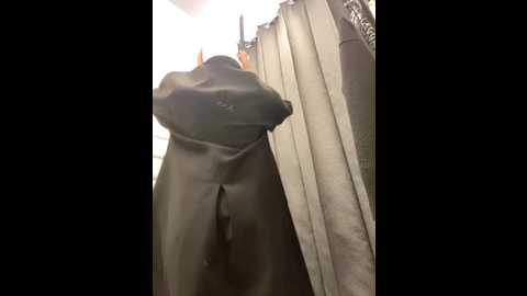Media: honey___hot Stripchat 2024-10-13 13:49:00