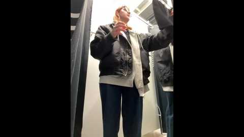 Media: lexy__fox Stripchat 2024-10-13 12:29:00