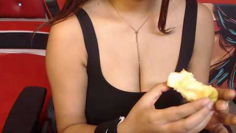 Media: lisa_love Stripchat 2024-10-13 20:40:00