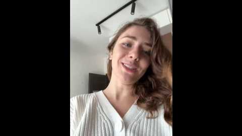Media: mariid Stripchat 2024-10-13 08:02:00