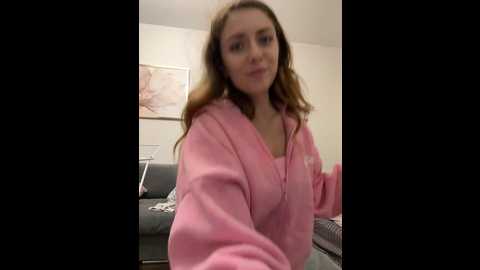 Media: mariid Stripchat 2024-10-13 16:25:00