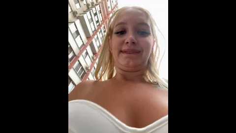 Media: milkyy_wway Stripchat 2024-10-13 08:44:00