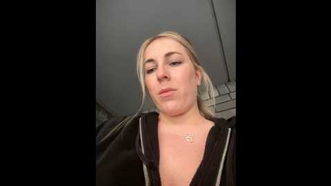 Media: mommmyyummy Stripchat 2024-10-13 12:54:00