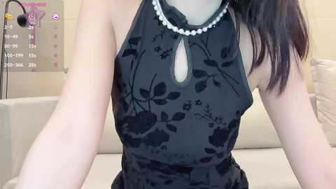 Media: ruoling_19 Stripchat 2024-10-13 12:56:00
