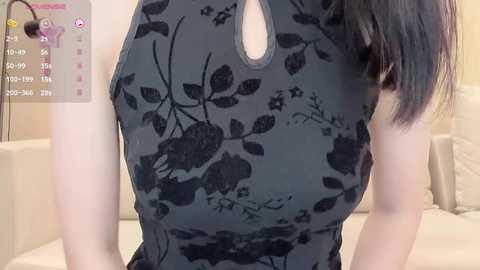 Media: ruoling_19 Stripchat 2024-10-13 13:02:00