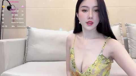 Media: ruoling_19 Stripchat 2024-10-13 15:10:00