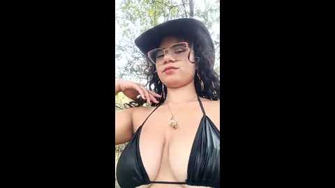 Media: simone_miller Stripchat 2024-10-13 18:06:00