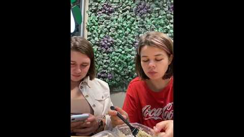 Media: suziemurray Stripchat 2024-10-13 08:38:00