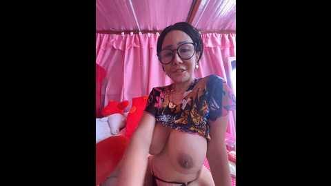 Media: sweetieme Stripchat 2024-10-13 03:56:00
