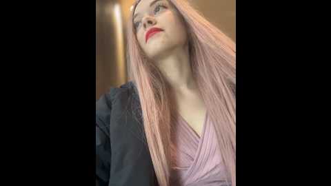 Media: times__square Stripchat 2024-10-13 05:21:00