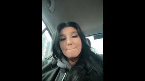 Media: tisha_busty Stripchat 2024-10-13 13:13:00