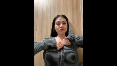 Media: wet__bunny Stripchat 2024-10-13 11:31:00