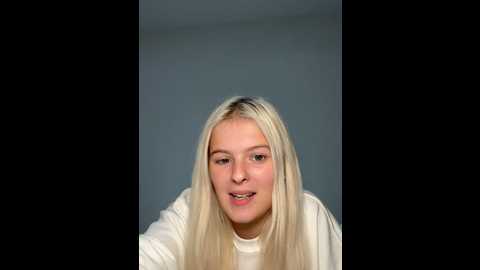 Media: allylove03 Stripchat 2024-10-14 07:00:00