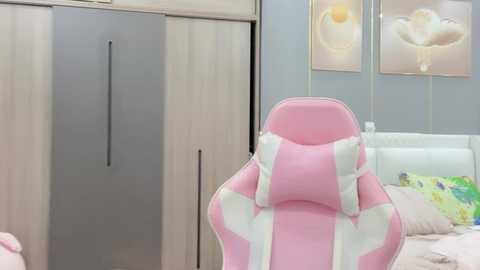 anna102 @ stripchat on 20241014