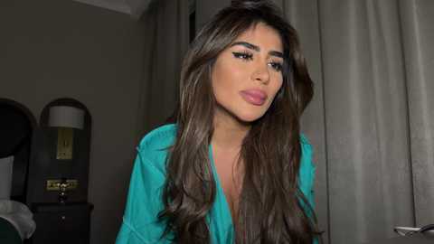 Media: arabicbarbie Stripchat 2024-10-14 00:09:00