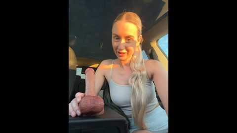 Media: cutieemy Stripchat 2024-10-14 16:13:00