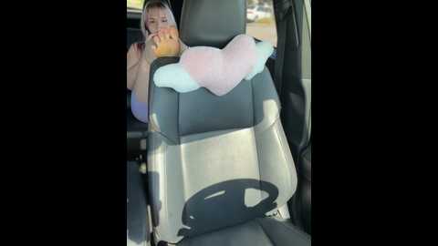 Media: cutiepiespanks Stripchat 2024-10-14 19:46:00