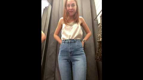 Media: dina_tease Stripchat 2024-10-14 14:04:00