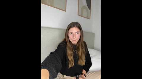 emma05 @ stripchat on 20241014