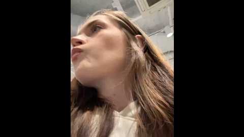 Media: jessi_meow Stripchat 2024-10-14 07:39:00