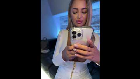 Media: kirstievegas Stripchat 2024-10-14 18:57:00