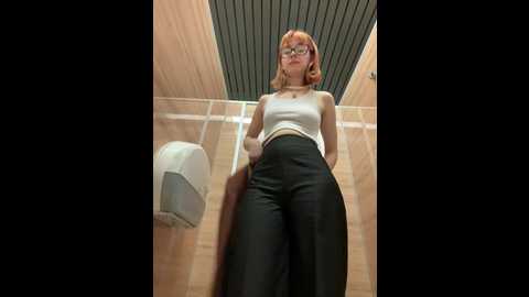 Media: lexy__fox Stripchat 2024-10-14 14:14:00
